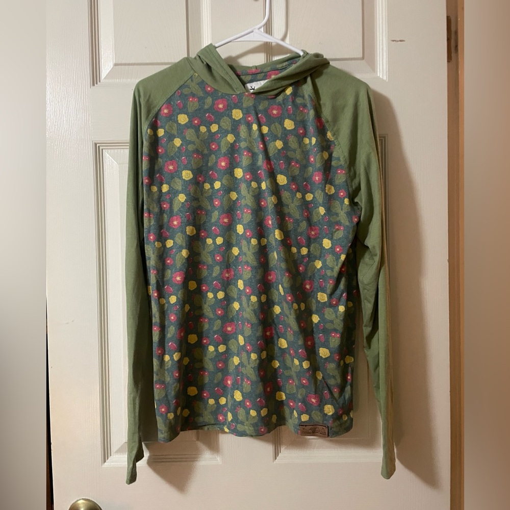 Women’s Cactus Print long sleeve hooded sun shirt. Size S.